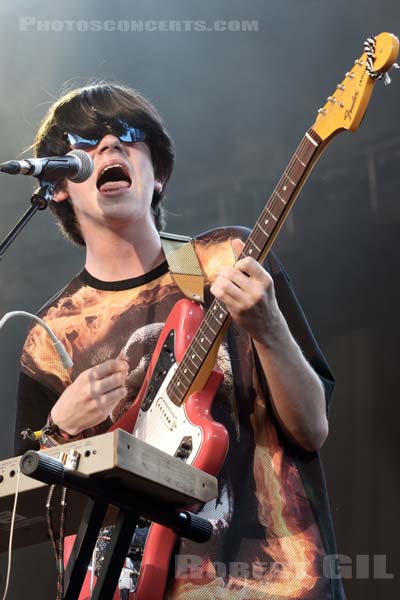 DECLAN MCKENNA - 2015-07-16 - PARIS - Parvis de l'Hotel de Ville - 